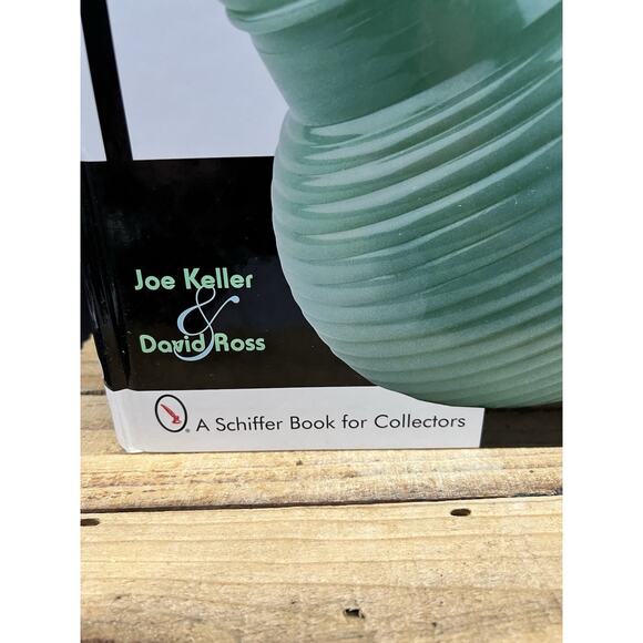 Jadite: An Identification & Price Guide By Joe Keller & David Ross Schiffer Book - Picture 2 of 10